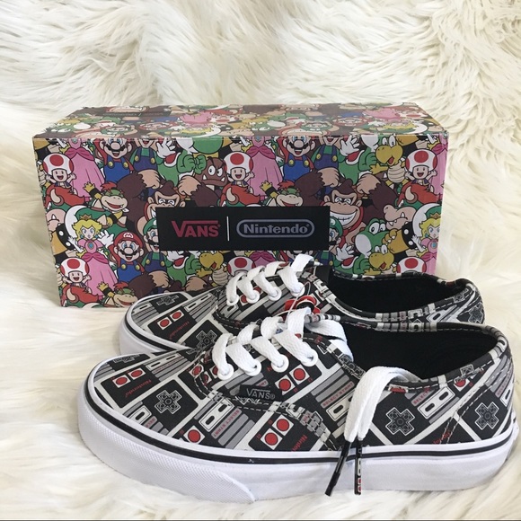 Vans X Nintendo Controller Authentic size 2.5 kids - Picture 2 of 8